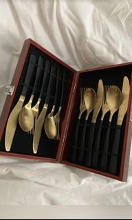 （分類：）位於 。 由 chopperchan 提交（商品編號 1096732412，圖片 1）。簡介： 。