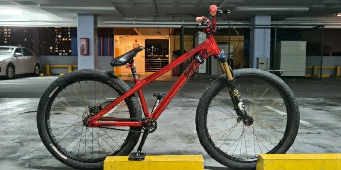 Dartmoor 26 Player Red Devil Dirt Jump Sports Equipment Bicycles