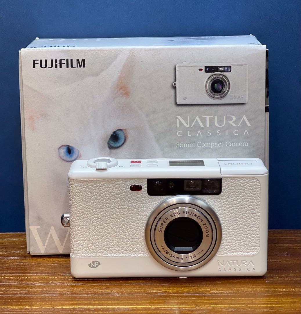 FUJI FILM NATURA CLASSICA WHITE - フィルムカメラ