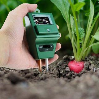 Garden 3-in-1 Soil pH, Moisture & Light Meter Tester Kit Gardening Acidity Probe Test Tool Plants Growth Watering Quality Monitoring Checker for Farm Lawn Greenhouse Outdoor