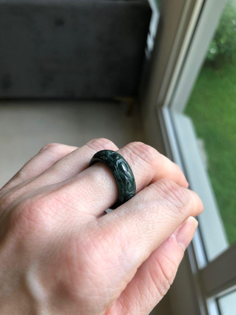 Carved jade sales ring antique