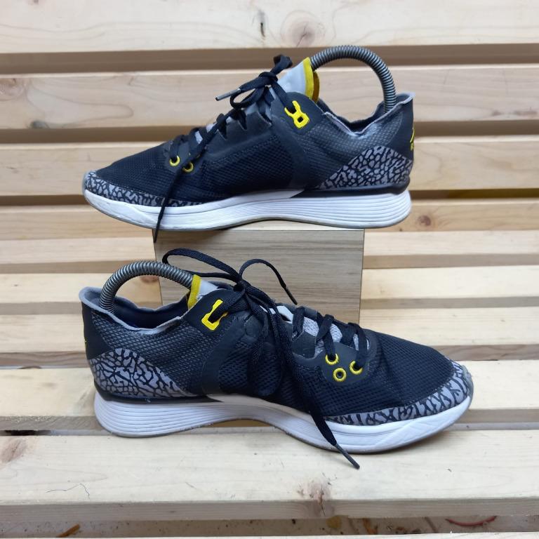 Jordan 88 racer black varsity maize shop