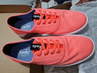 Keds Coral - Size 8