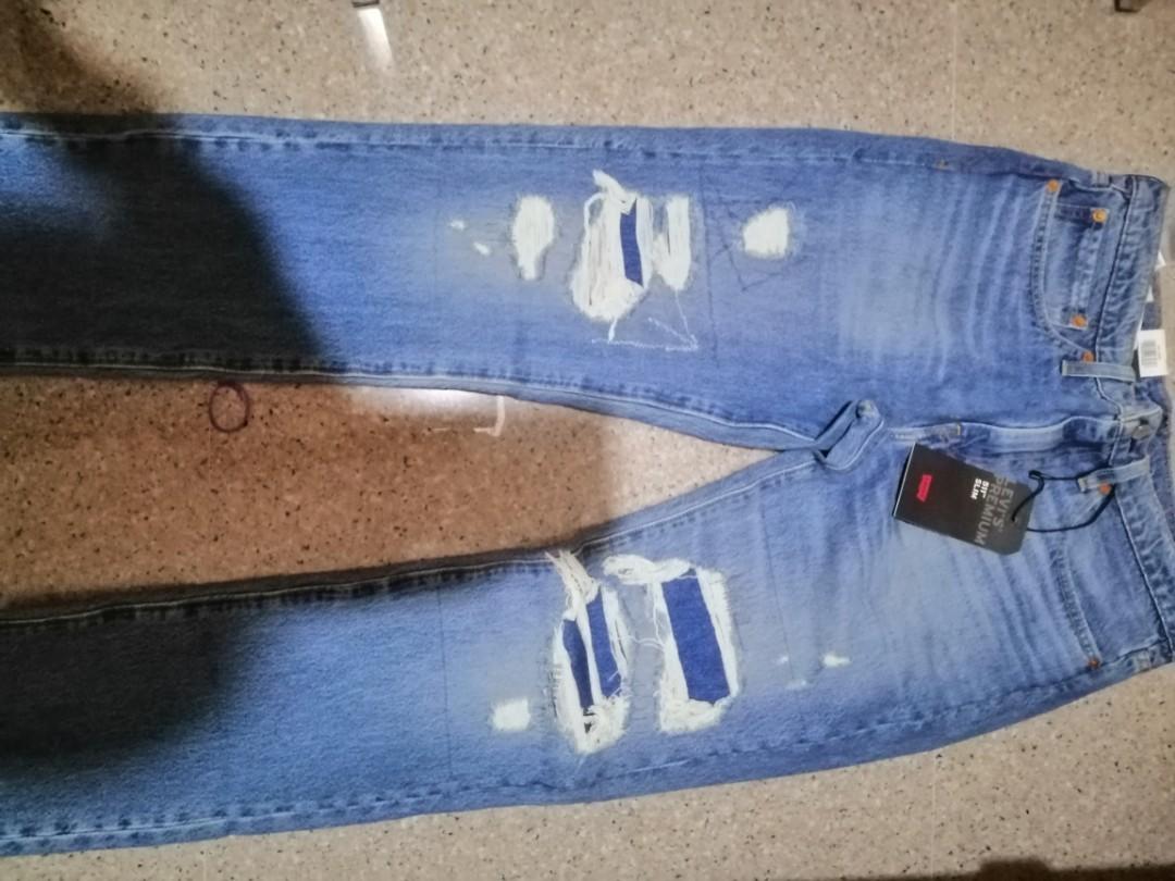 Levi's 511 34x34 slim skinny jeans with zips on - Depop