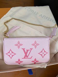 Louis Vuitton, Bags, Louis Vuitton 222 Vivienne Holiday Animation Mini  Pochette Pink