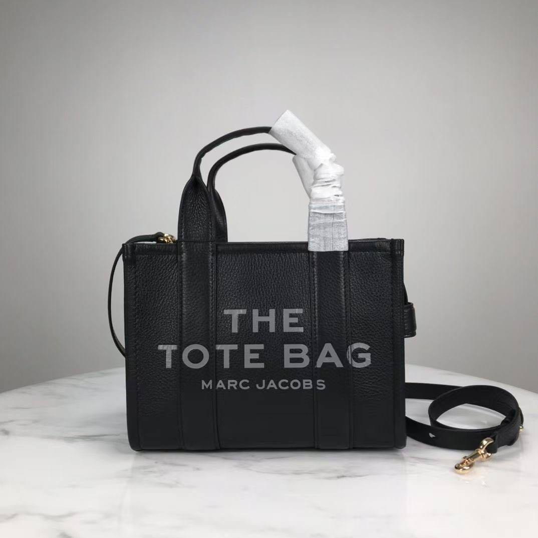 Marc Jacobs The Tote Bag - Medium / White, Luxury, Bags & Wallets on  Carousell