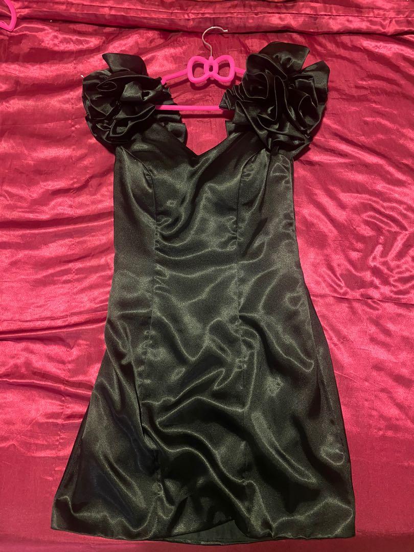 Selena satin deals dress black