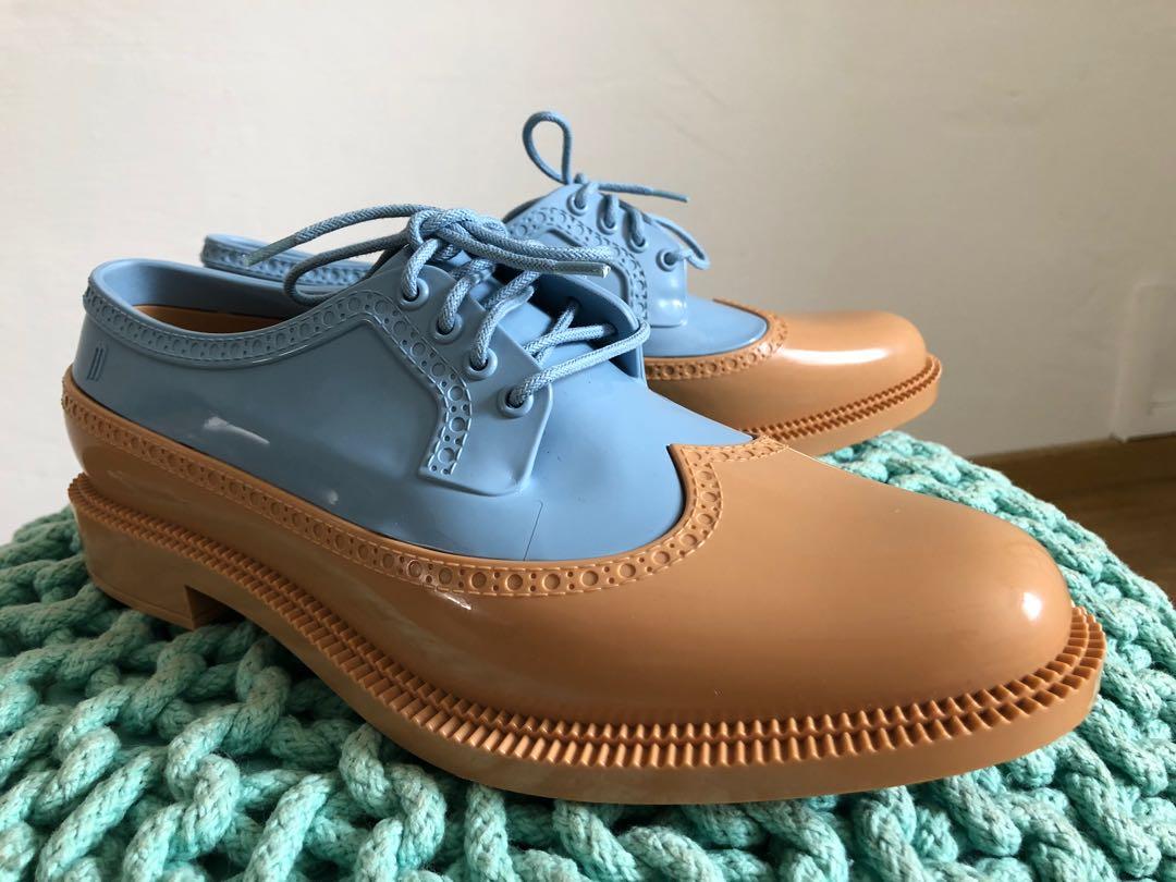 Melissa classic brogue top