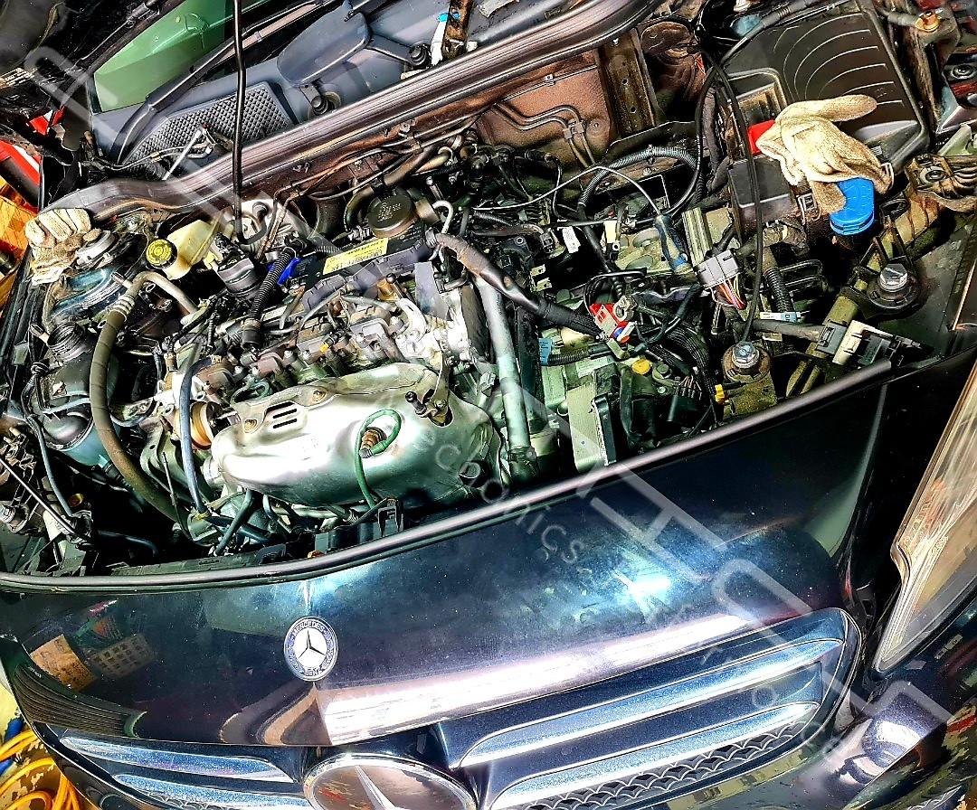 Mercedes A180/A200 W176 Original Thermostat Housing assembly