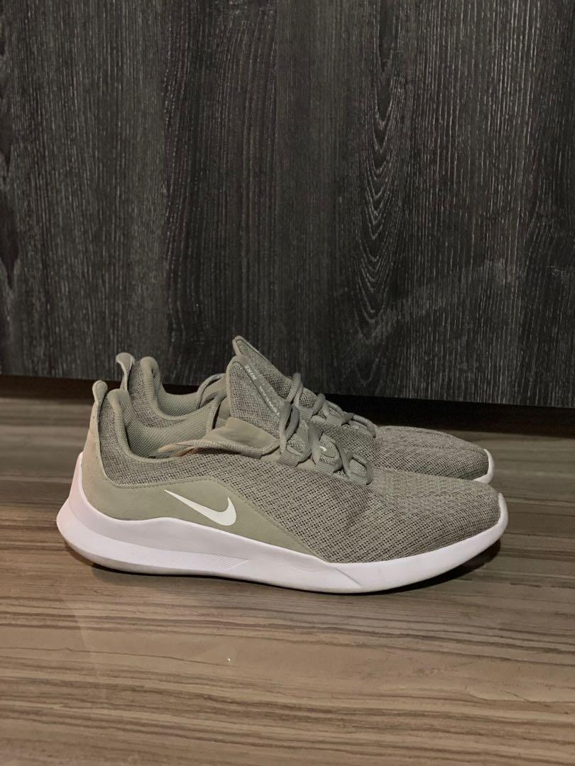 Grey sports trainers Clearance