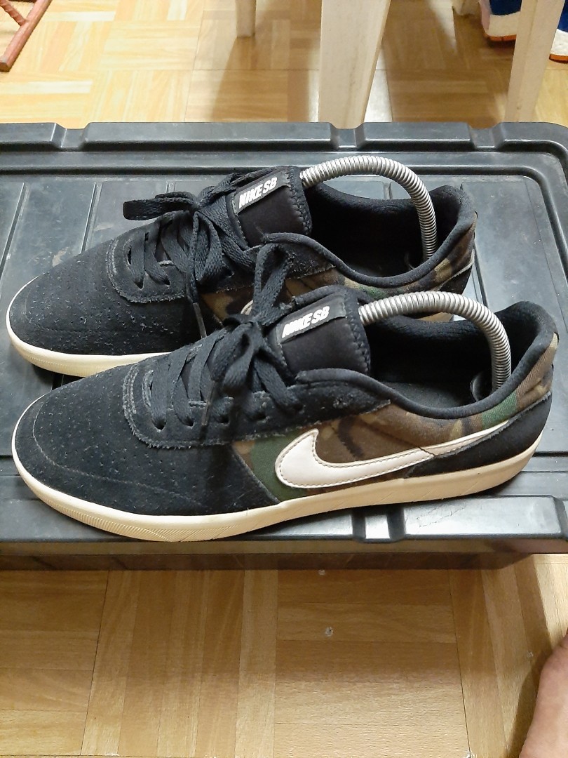 nike sb team classic camo