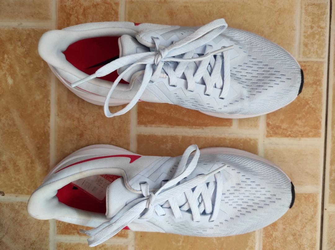 nike women's zoom winflo 6 running shoes
