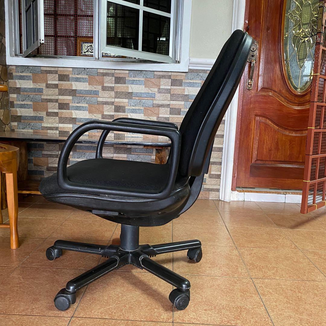 Chair hydraulic not clearance working
