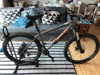 （分類：）位於 。 由 johnnyryall 提交（商品編號 1096689826，圖片 1）。簡介： 。