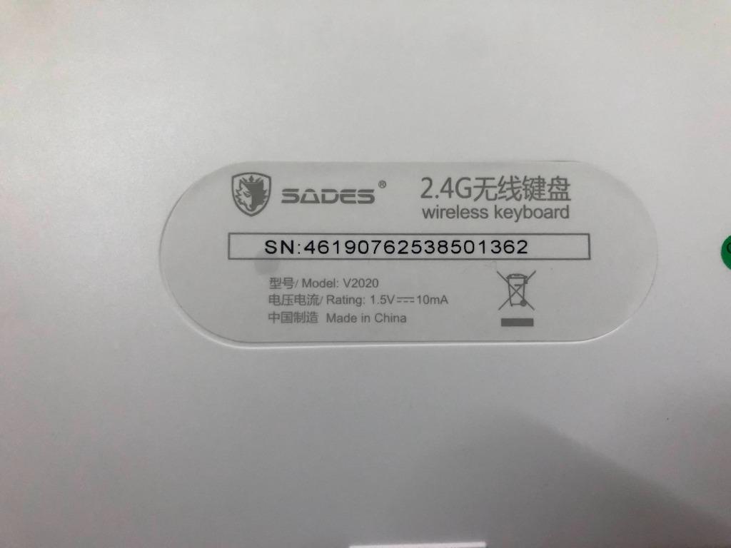 SADES V2020 Wireless Keyboard and Mouse (Category: Computer Keyboard) located in Quezon City. Submitted by outoftheboxph (Listing ID 1096771999, Image 3). Description: SADES V2020 Condition: 9/10. Almost new, barely used. Issue: Can't find the cover for the battery on the bottom of the keyboard Product Description: * A fusion of retro style and modern design: The inspiration of these cute rounded keys comes from vintage typewriters offering you v