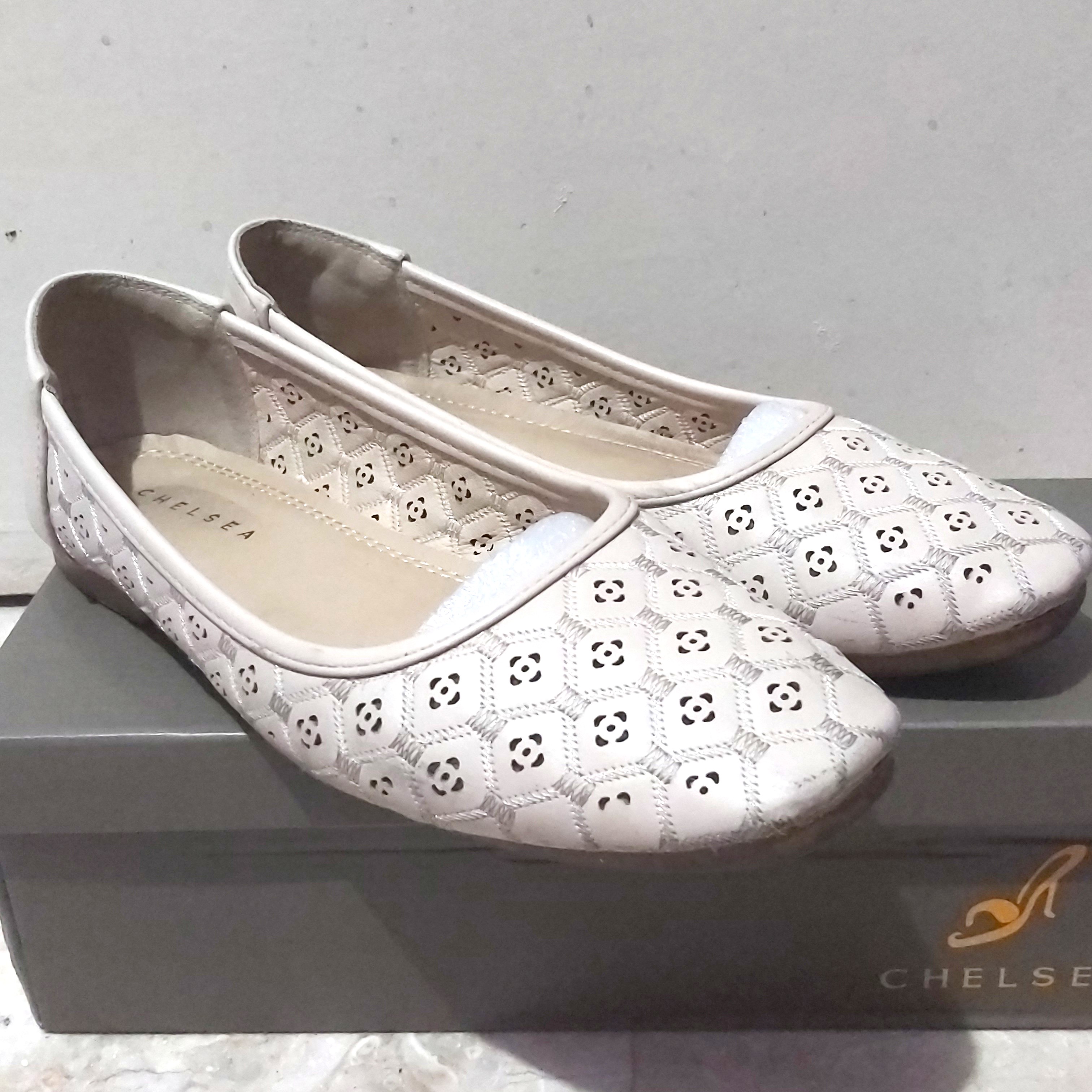 Chelsea doll shoes hot sale