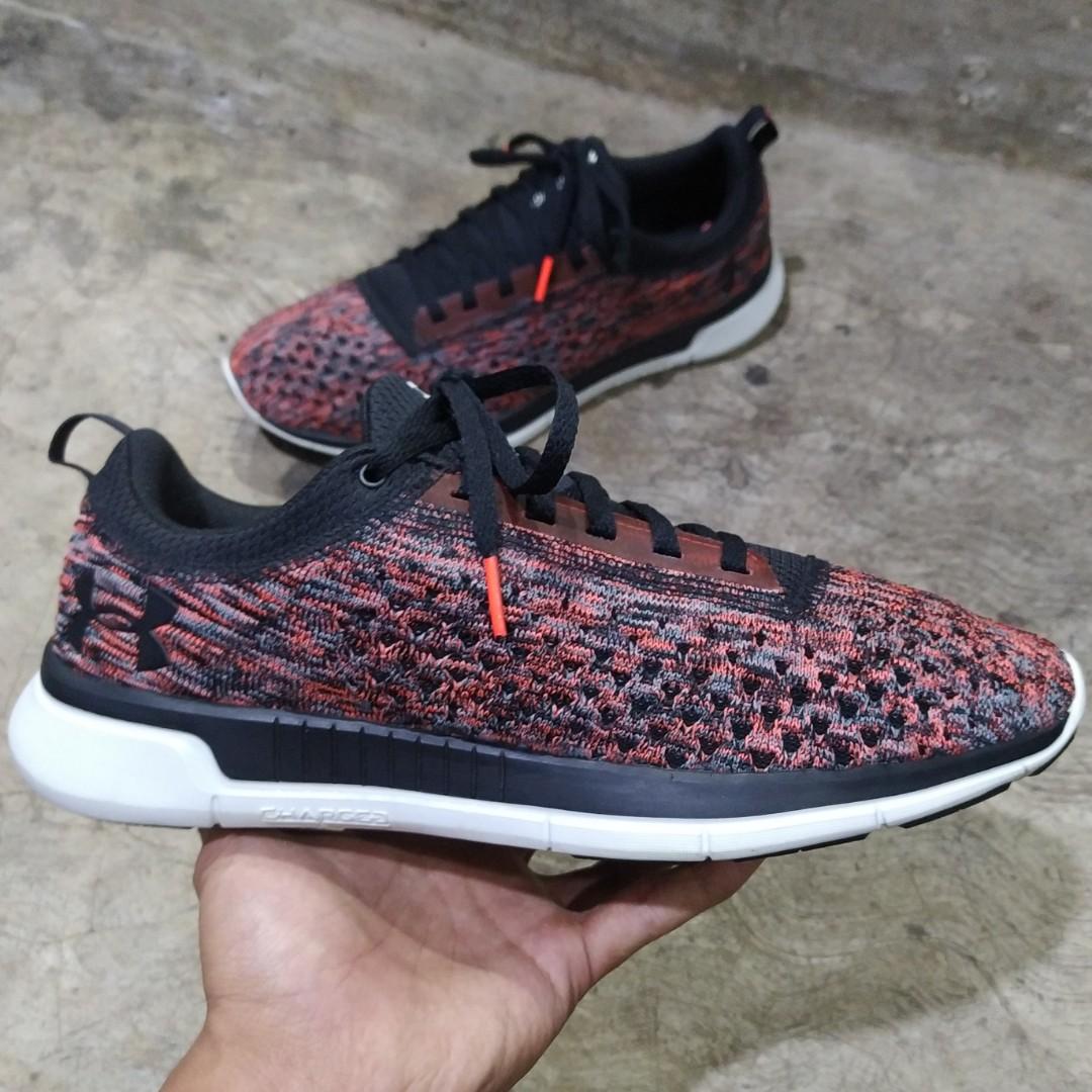 Sepatu running cheap under armour