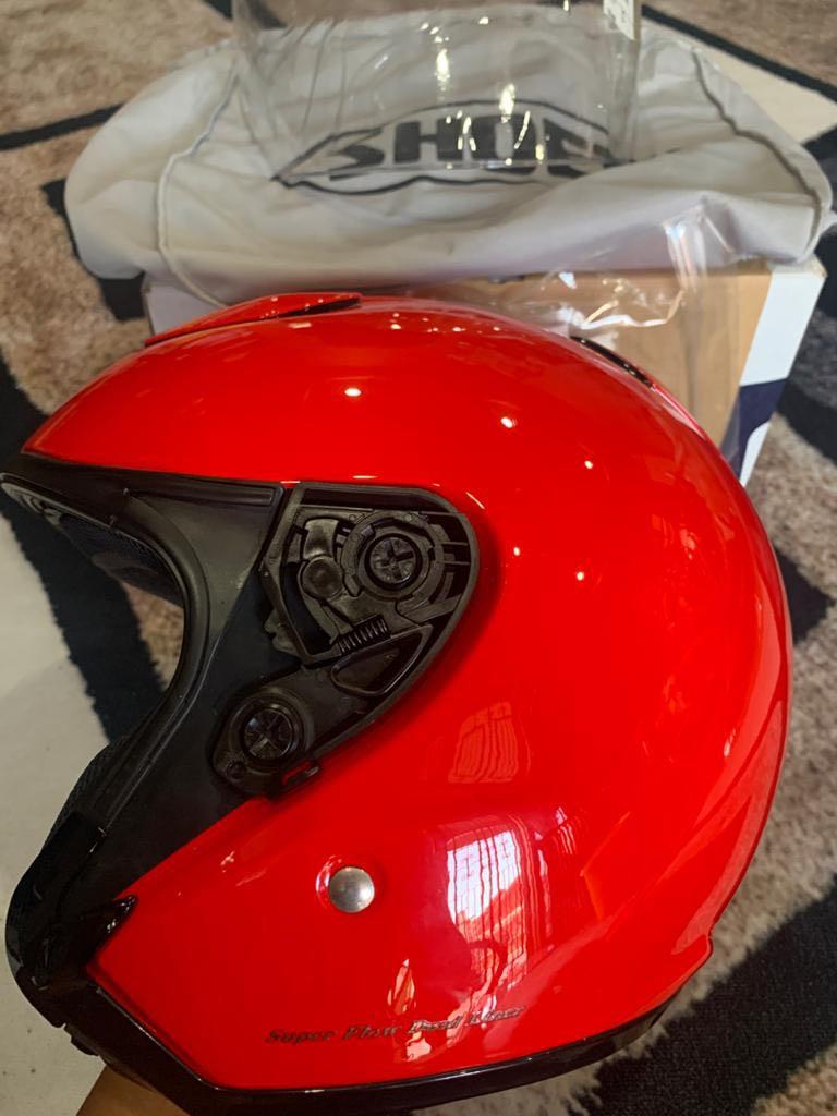 Shoei helmet Jstream ‘shine red’ S size to let go., Motorbikes on Carousell