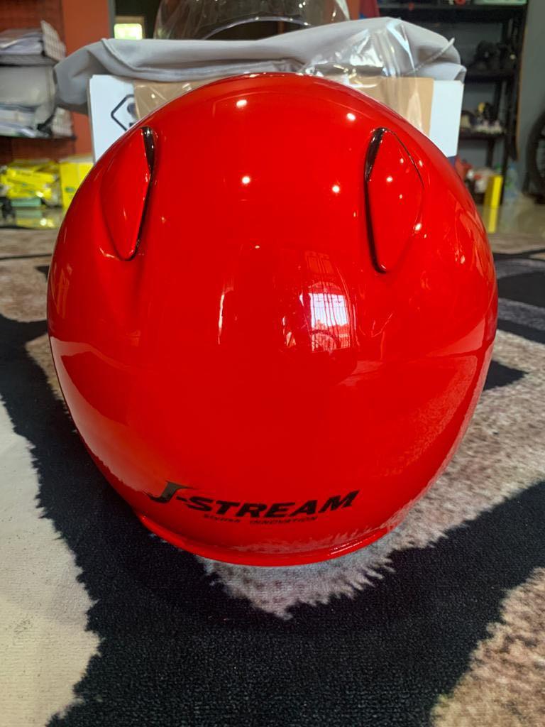Shoei helmet Jstream ‘shine red’ S size to let go., Motorbikes on Carousell
