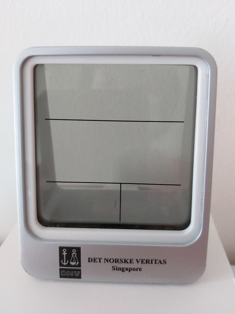 Small digital clock calendar, Furniture & Home Living, Home Decor