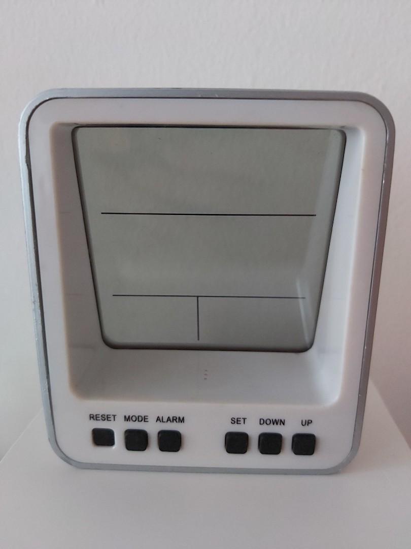 Small digital clock calendar, Furniture & Home Living, Home Decor