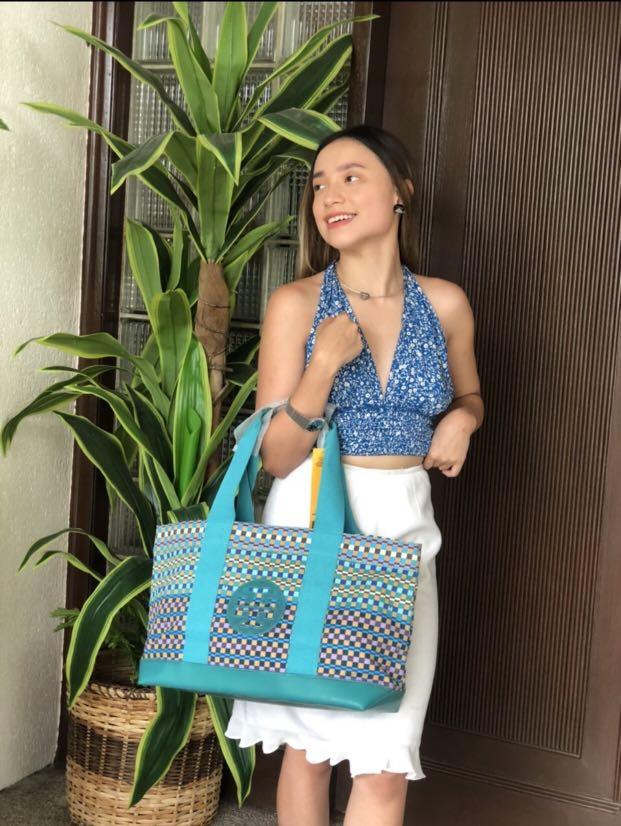 Tory Burch Multicolor Beach Tote Bag., Luxury, Bags & Wallets on Carousell