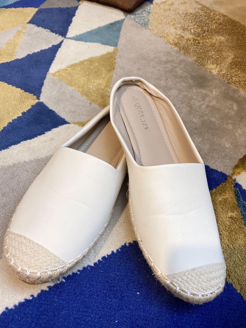 Buy used cheap women's shoes