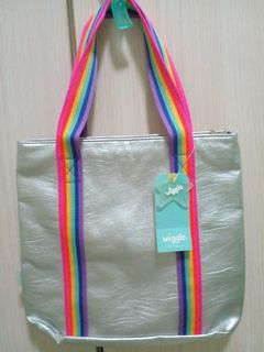 (Kategori: ) berada di . Dikirim oleh rahma_d (ID iklan 1096791179, Gambar 1). Deskripsi: .
