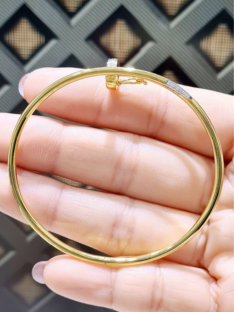 Gold bangle bracelet with diamonds online
