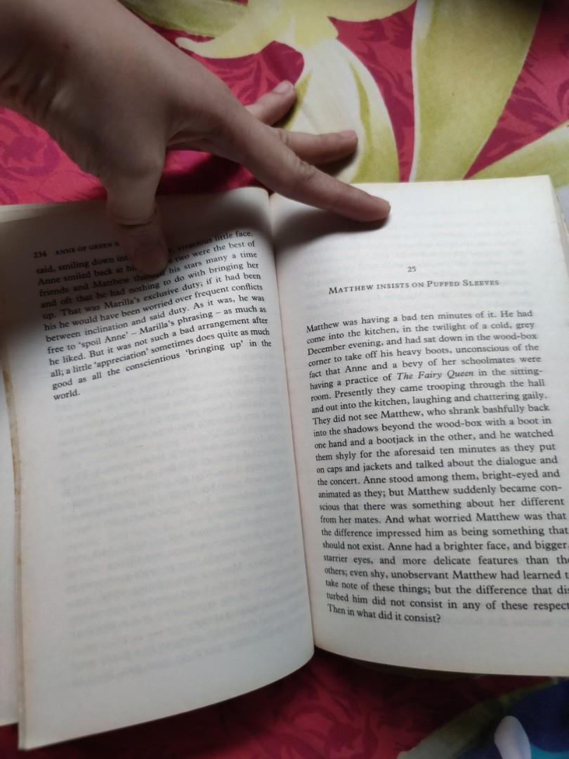 Anne of Green Gables (Category: Storybooks) located in Quezon City. Submitted by maybs13 (Listing ID 1048393802, Image 2). Description: Brown edges but pages are intact and clean RFS: Decluttering my bookshelf 👉 Payment: Gcash, BPI, or BDO Shopee checkout link: https://shopee.ph/product/52593044/7392961354?smtt=0.52594432-1624762358.9.