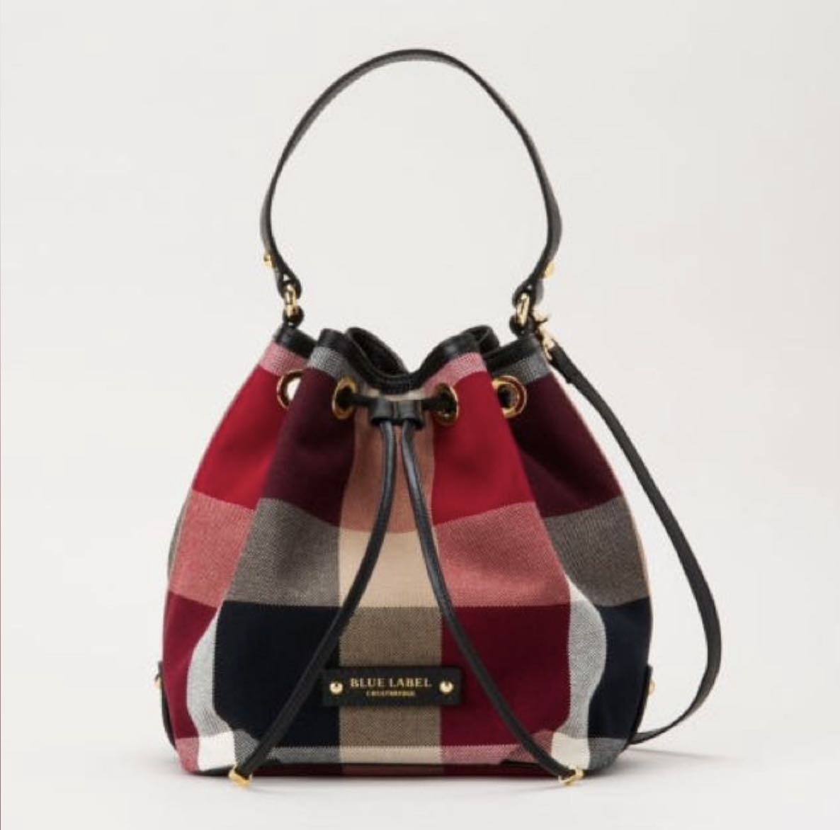 Blue label shop bucket bag