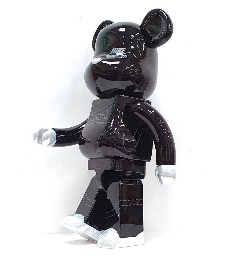 Nike sb bearbrick 1000 top
