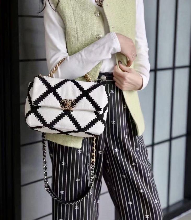 My Chanel 19 Handbag Review - SimplyChristianne