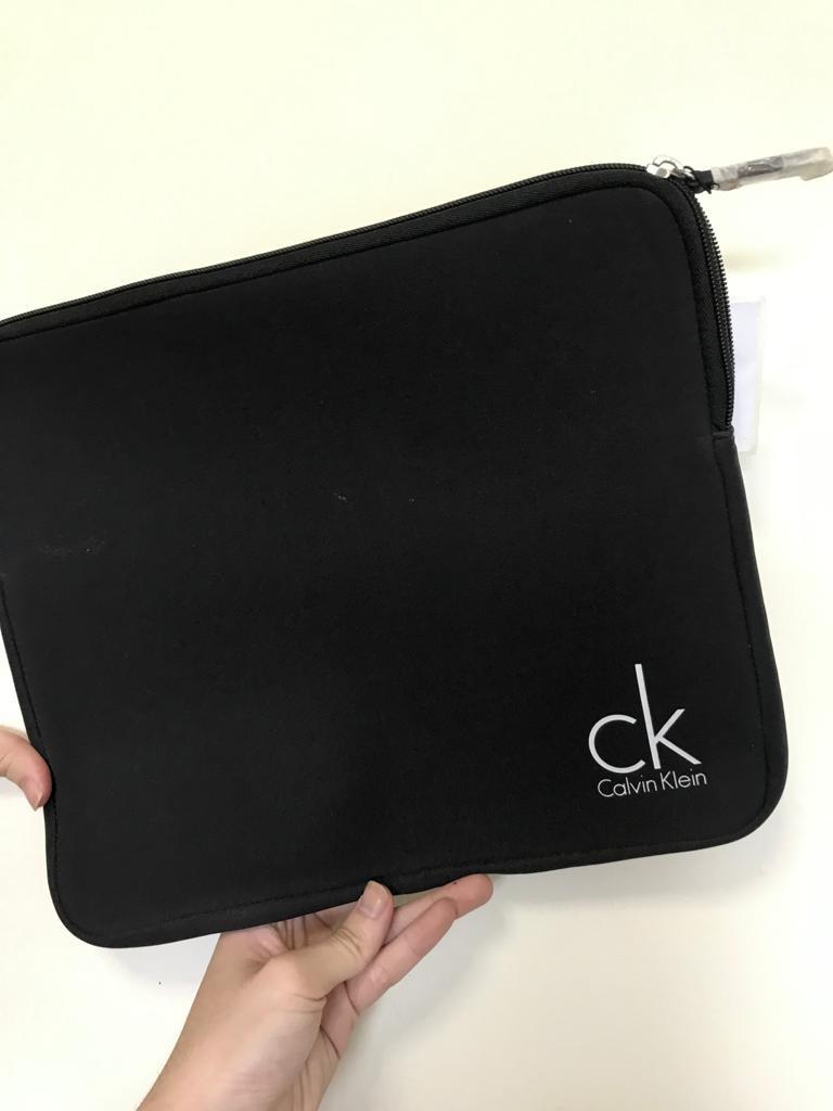 Calvin klein 2025 laptop case
