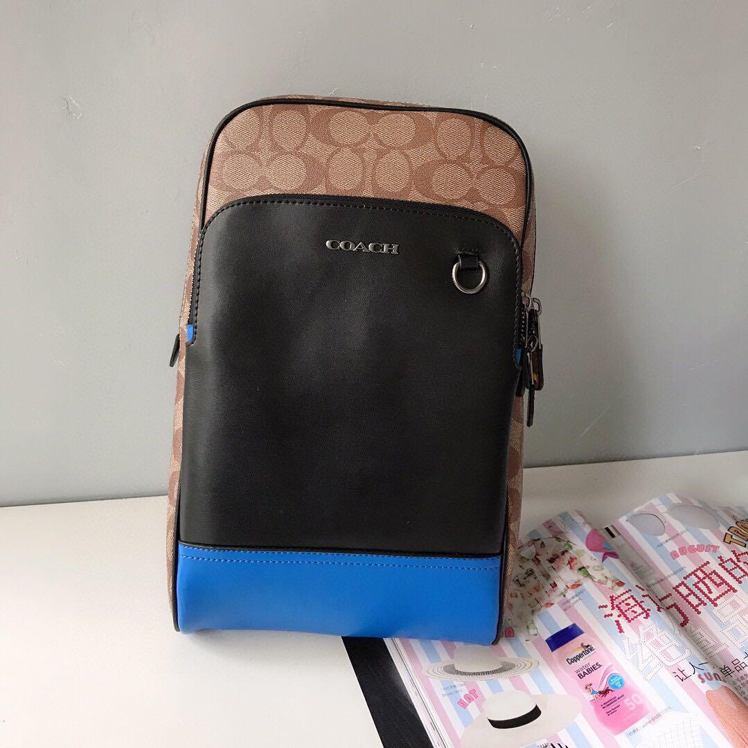 COACH GRAHAM PACK IN COLORBLOCK SIGNATURE CANVAS