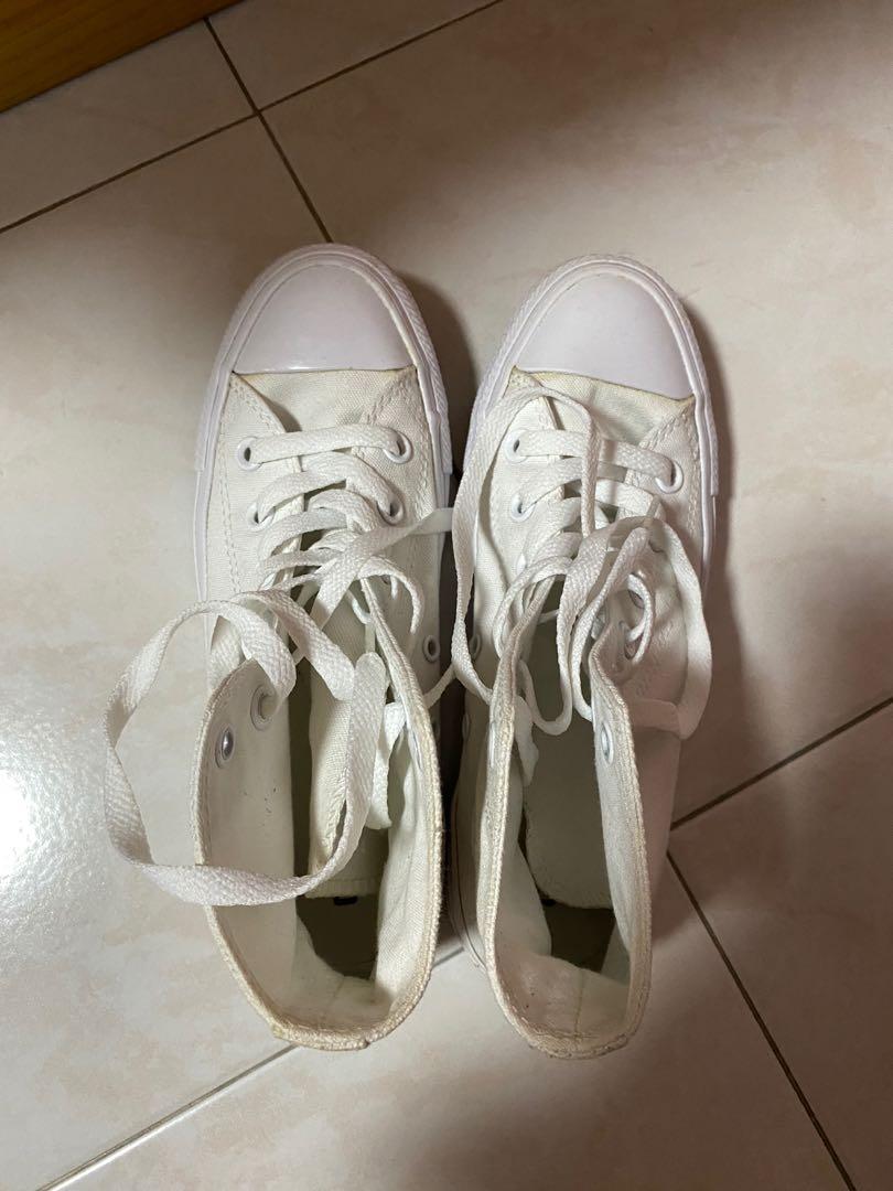White monochrome store converse high tops