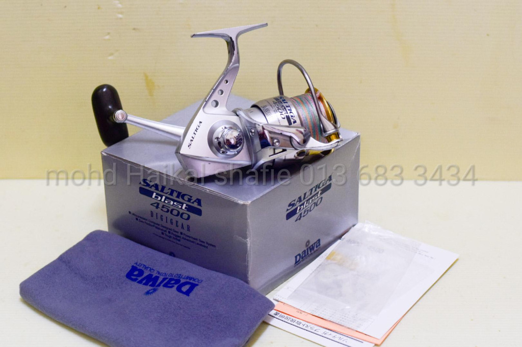 Daiwa (Daiwa) Spinning Reel 16 Blast 4000