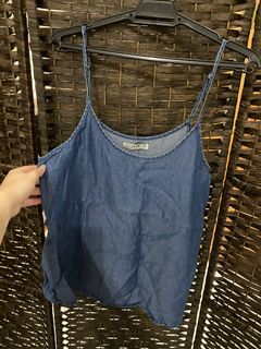 (Category: ) located in . Submitted by shopperswardrobe (Listing ID 1097043379, Image 1). Description: .