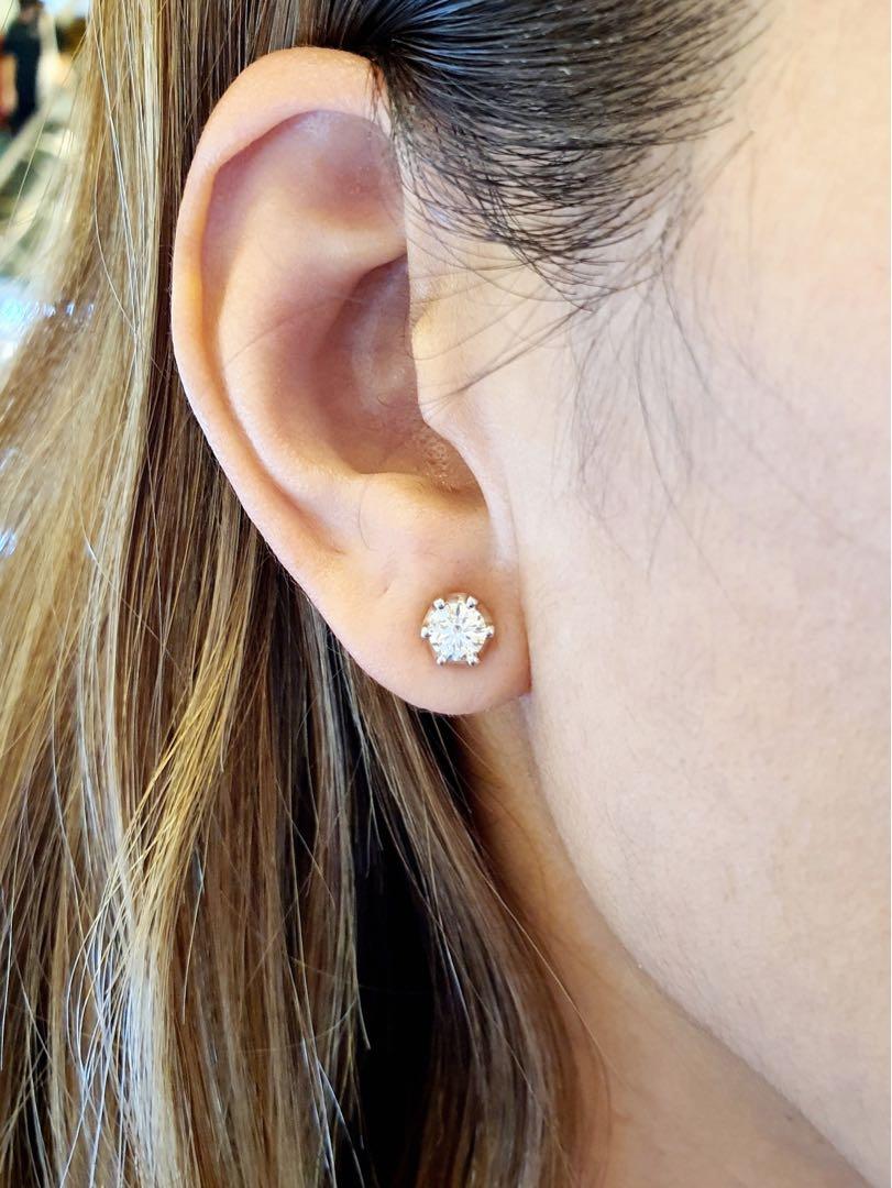 1.02 ct. Natural Diamond Solitaire H color VVS 3EX Earrings in