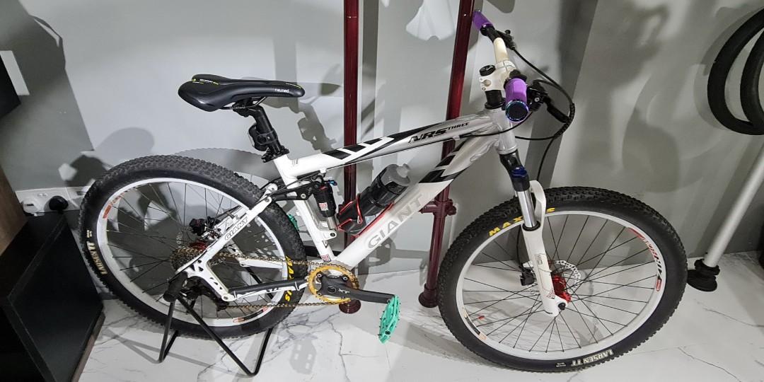 Giant nrs best sale 3 full suspension