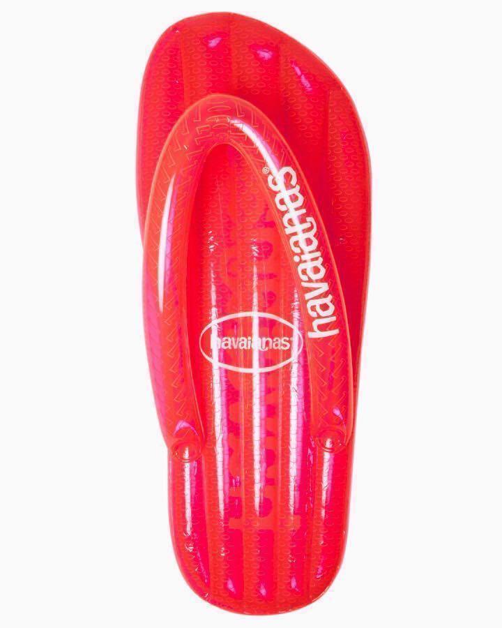 Havaianas pool top float