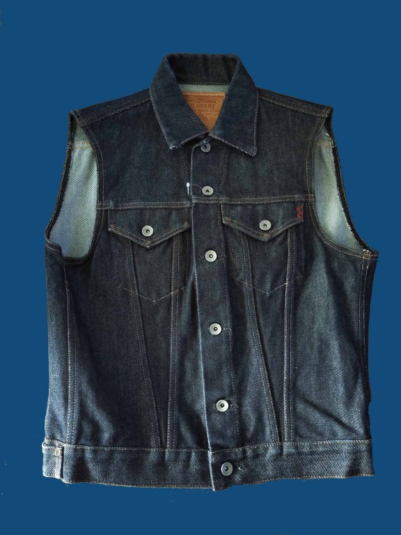 Iron outlet heart vest
