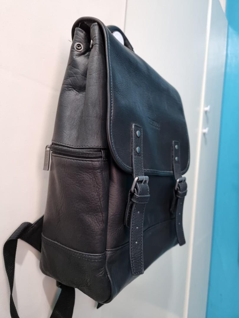 Kenneth cole reaction colombian deals leather flapover laptop bag