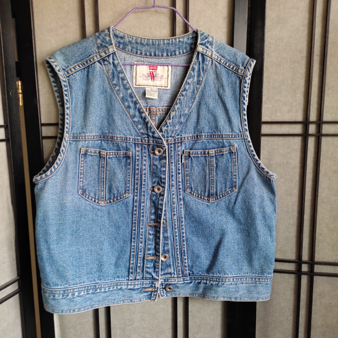 denim vest levi