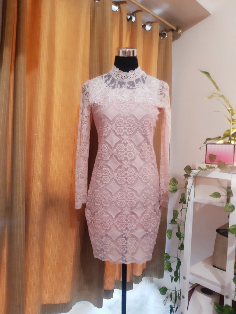 light pink lace bodycon dress