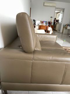 (Category: ) located in . Submitted by ak151515 (Listing ID 1096940120, Image 1). Description: .