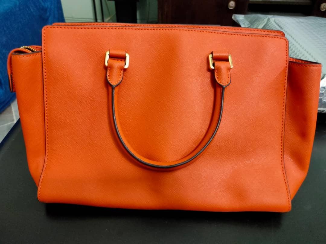 Michael kors selma large 2025 tz satchel