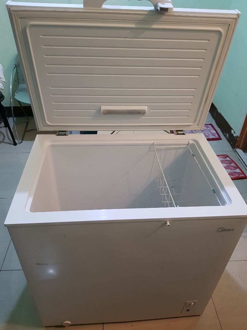 MIDEA 7 cu.ft. Chest Freezer, TV & Home Appliances, Kitchen Appliances