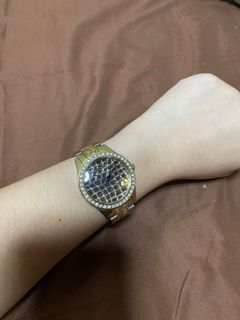 (Category: ) located in . Submitted by preloveditems_ph (Listing ID 1097100792, Image 1). Description: .