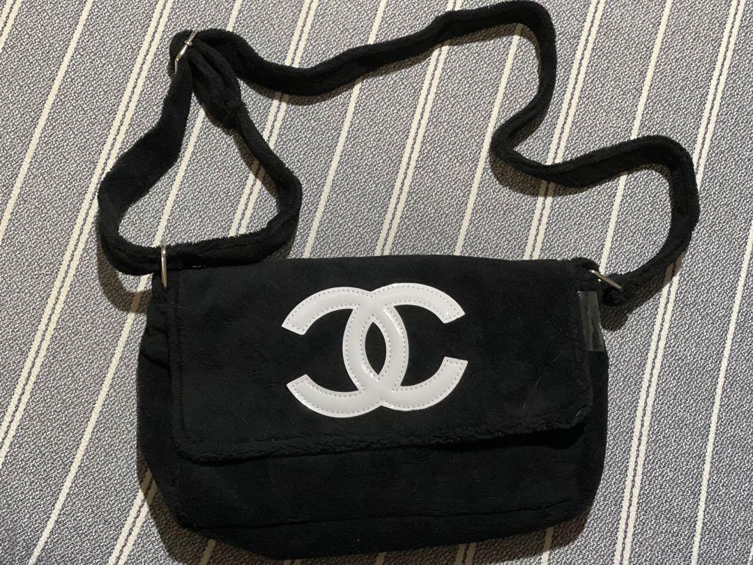 chanel fluffy bag